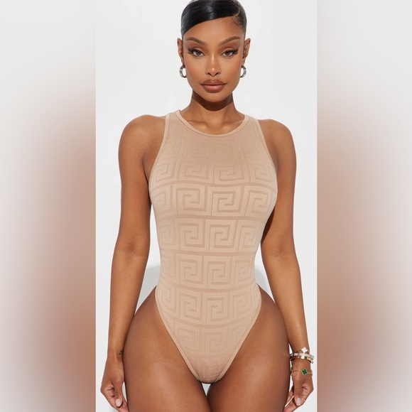 Fashion Nova Chelsea Seamless Bodysuit - Tan Size Large new - Picture 1 of 3